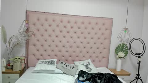 Snapshot of victoria_kitt chatting on 27, 11, 2025 victoria_kitt online show from 27, 11, 2025
