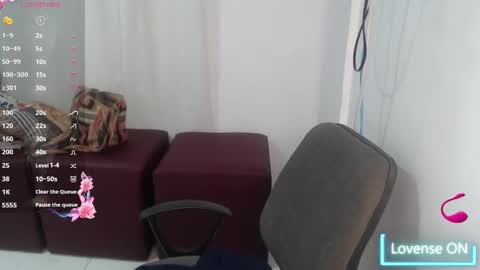 Snapshot of victoria_milf06 chatting on 18, 2, 2025 victoria online show from 18, 2, 2025