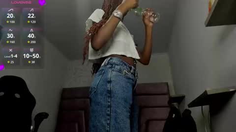 Vicky  online show from 27, 11, 2025