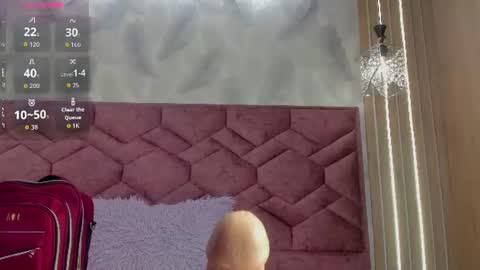 Snapshot of victoria_noir_18 chatting on 15, 7, 2026 Vicky online show from 15, 7, 2026