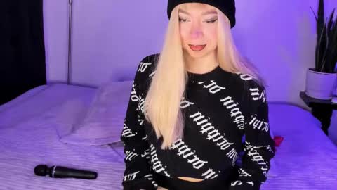 D A N I online show from 16, 11, 2025