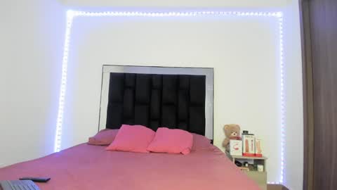 VICTORIA online show from 9, 3, 2025