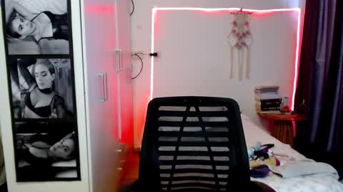 victoriahispanic online show from 10, 1, 2025