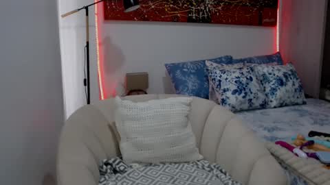 victoriahispanic online show from 3, 3, 2025