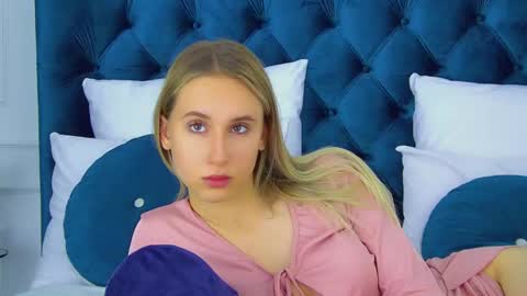 Snapshot of victoriahopson chatting on 20, 9, 2025 Victoria online show from 20, 9, 2025