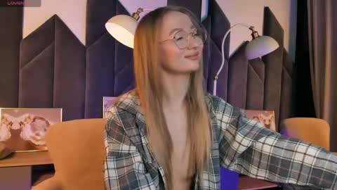 Snapshot of victorialight chatting on 20, 5, 2026 Victoria online show from 20, 5, 2026
