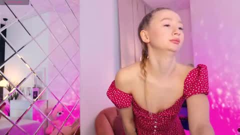 Snapshot of victorialight chatting on 25, 5, 2026 Victoria online show from 25, 5, 2026