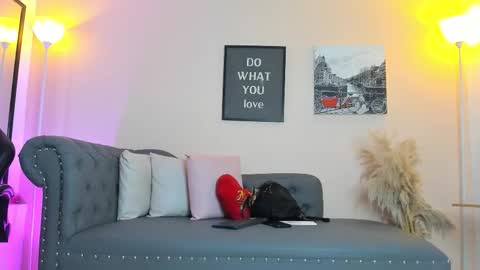 Victoriazans online show from 6, 3, 2026