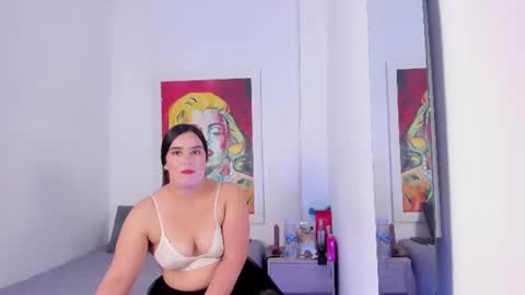 Snapshot of victoriia_munoz chatting on 26, 6, 2026 victoria online show from 26, 6, 2026