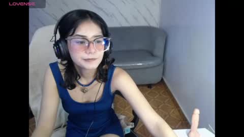 Live 1000pm 600am COLOMBIAN HOUR online show from 28, 4, 2026