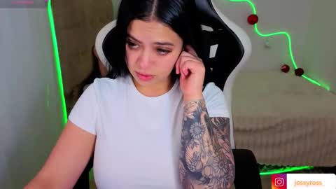 V  I C  T O R I A  online show from 25, 11, 2025