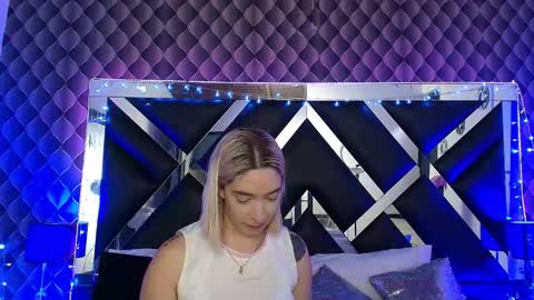 victtoria lee online show from 24, 3, 2026