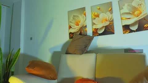 VIOLET  online show from 17, 4, 2026