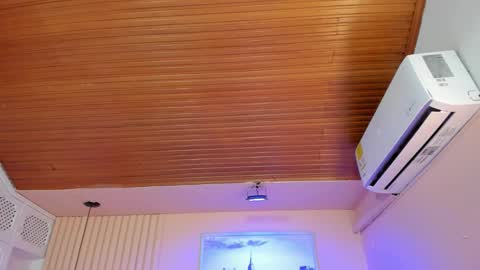 Viiolett online show from 13, 11, 2025