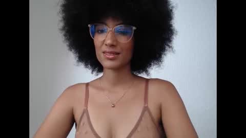 Snapshot of viiolettaaa chatting on 20, 4, 2026 viiolettaaa online show from 20, 4, 2026