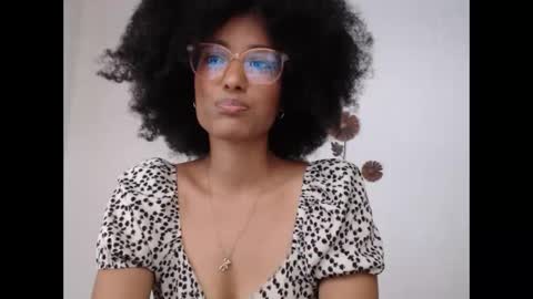 Snapshot of viiolettaaa chatting on 1, 6, 2026 viiolettaaa online show from 1, 6, 2026