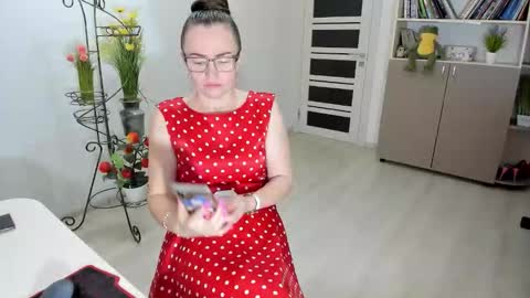 Ukrainian-woman online show from 23, 12, 2025