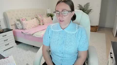 Ukrainian-woman online show from 24, 6, 2026