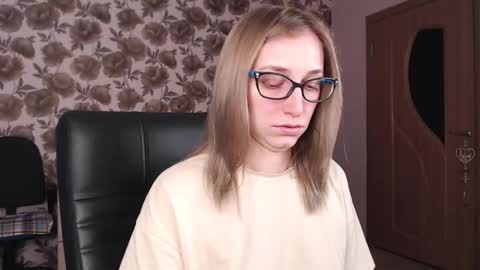 Vika online show from 6, 12, 2024