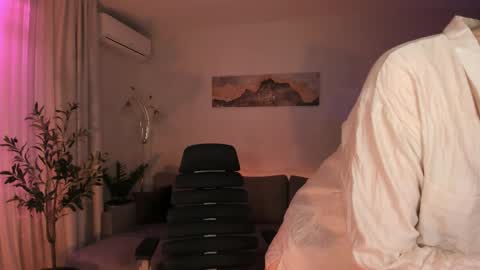 Viki Bellson online show from 3, 5, 2026