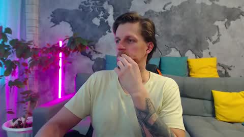 vikingchrisss online show from 8, 4, 2026