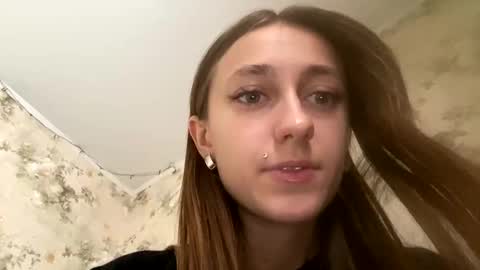 Snapshot of viktoria9898 chatting on 2, 12, 2024 Sweett online show from 2, 12, 2024
