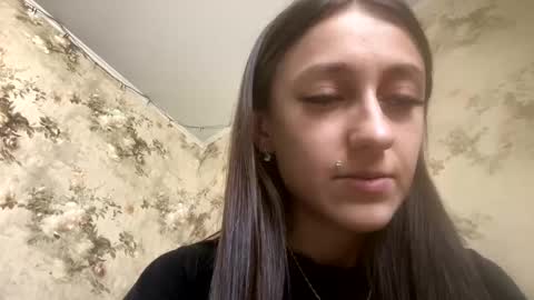 Snapshot of viktoria9898 chatting on 18, 2, 2025 Sweett online show from 18, 2, 2025