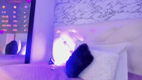 Snapshot of viktoria_davis_ chatting on 4, 3, 2025 Viktoria online show from 4, 3, 2025