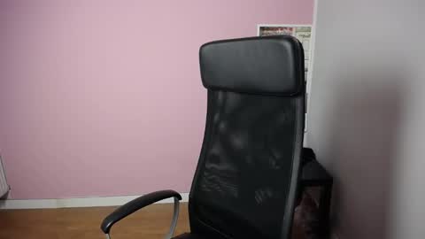 Snapshot of viktoria_lovely chatting on 20, 9, 2025 viktoria_lovely online show from 20, 9, 2025