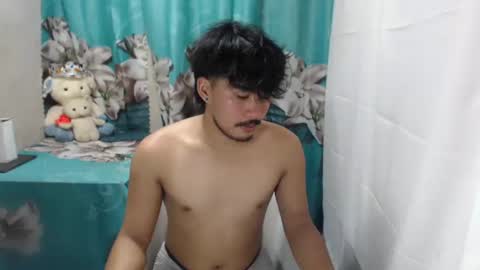 Snapshot of vin_17 chatting on 7, 10, 2025 Call me Marvin online show from 7, 10, 2025