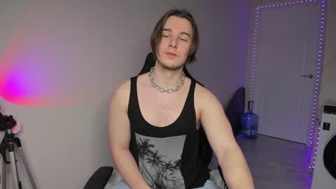 Vincent Strong online show from 6, 12, 2024