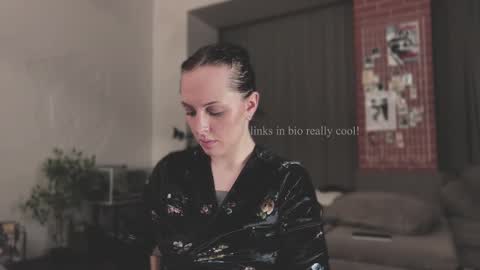 Diva Silvia online show from 25, 1, 2025