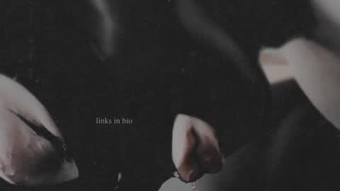 Diva Silvia online show from 1, 2, 2025