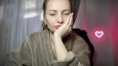 Funny  girl online show from 18, 2, 2025