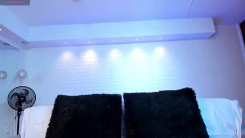 Violett  Everyday From 0530 to 1430 Col Time online show from 23, 9, 2025