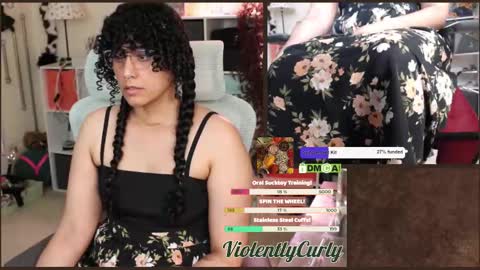 Snapshot of violentlycurly chatting on 12, 11, 2025 Curly the Coin Operated Toy online show from 12, 11, 2025