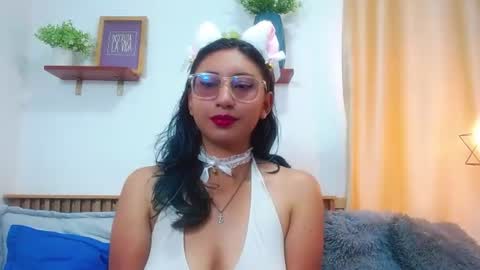 Snapshot of violet_2003 chatting on 30, 6, 2026 V I O L E T online show from 30, 6, 2026