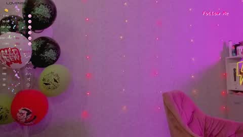 Snapshot of violet____h chatting on 6, 12, 2024 violet____h online show from 6, 12, 2024