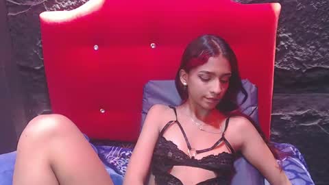 Violet online show from 9, 4, 2026