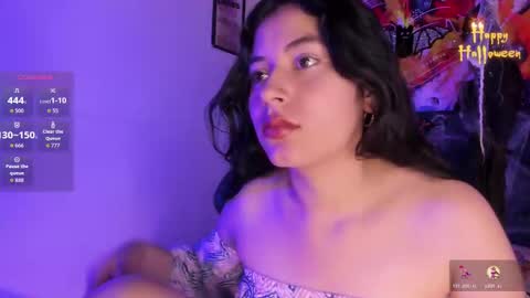           online show from 1, 11, 2025