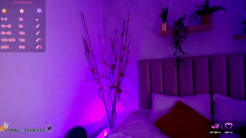 Violet Jones online show from 27, 1, 2025