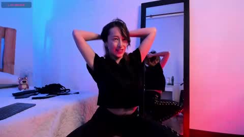 Violet Jones online show from 15, 9, 2025