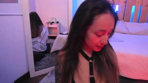 Violet Jones online show from 29, 9, 2025