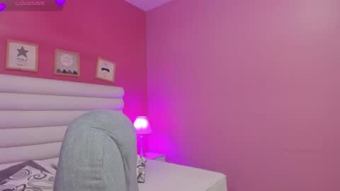 violet_sinclair online show from 2, 6, 2026