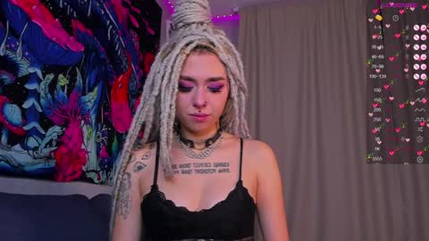 Violet online show from 3, 12, 2024