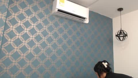 Violeta  online show from 16, 12, 2024