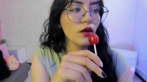 Snapshot of violeta_diazz chatting on 18, 6, 2026 online show from 18, 6, 2026