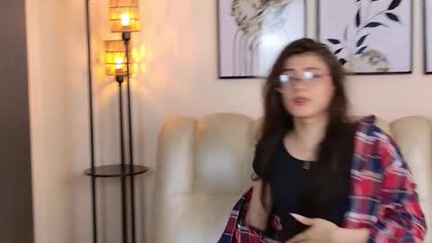 Snapshot of violeta_foxz chatting on 7, 10, 2025 Violeta online show from 7, 10, 2025