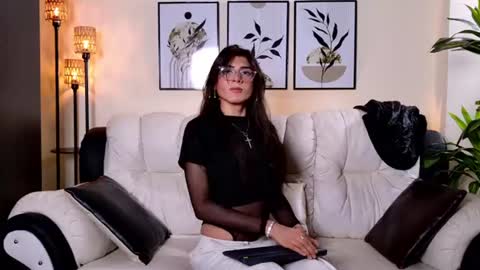 Snapshot of violeta_foxz chatting on 20, 6, 2026 Violeta online show from 20, 6, 2026