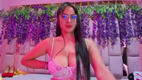 Snapshot of violeta_hard chatting on 26, 1, 2025 Valentina Hard online show from 26, 1, 2025